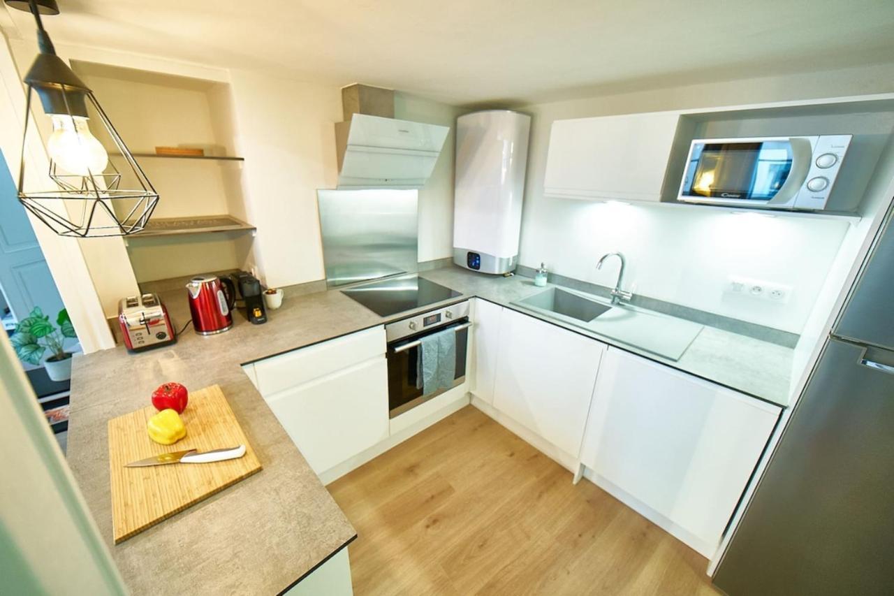 Apartment Le Chartreux -canut Lyonnais -croix Rousse Lyon